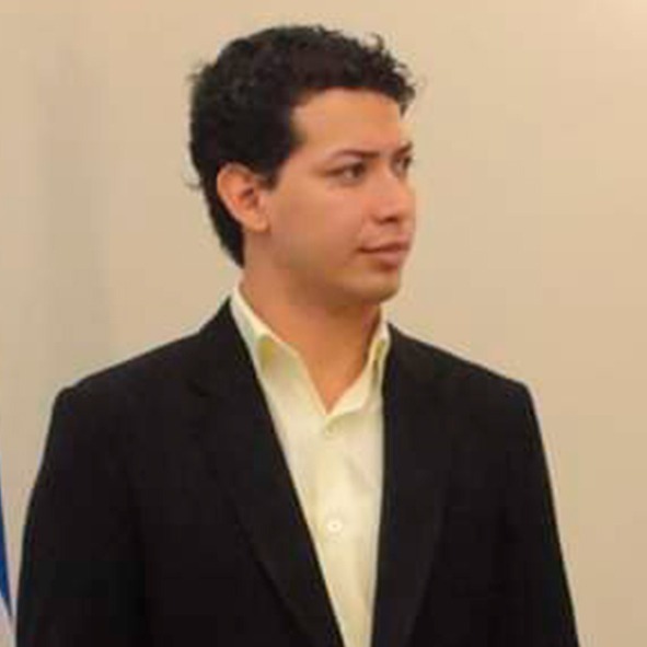 Carlos Avilez